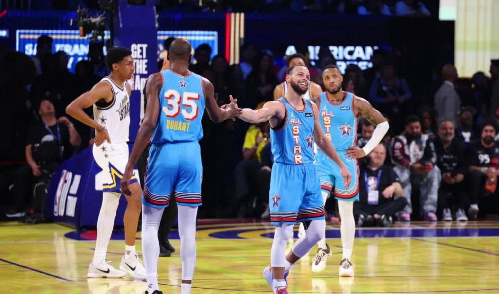 爱游戏官网关于关键时刻华盛顿奇才单刀错失：NBA常规赛节点到来，球迷炸锅，团队化学反应显著的信息